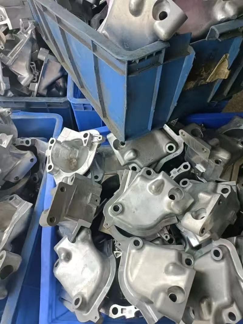 Batch aluminum die-cast parts manufactured by HSX before finishing